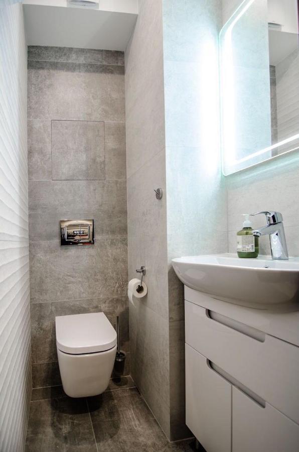 Amazing Apartment In The Center Of Kiev Exterior photo