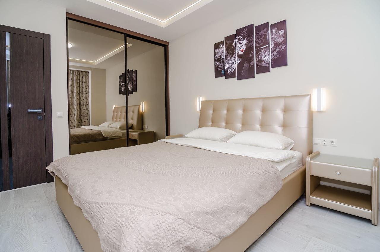 Amazing Apartment In The Center Of Kiev Exterior photo